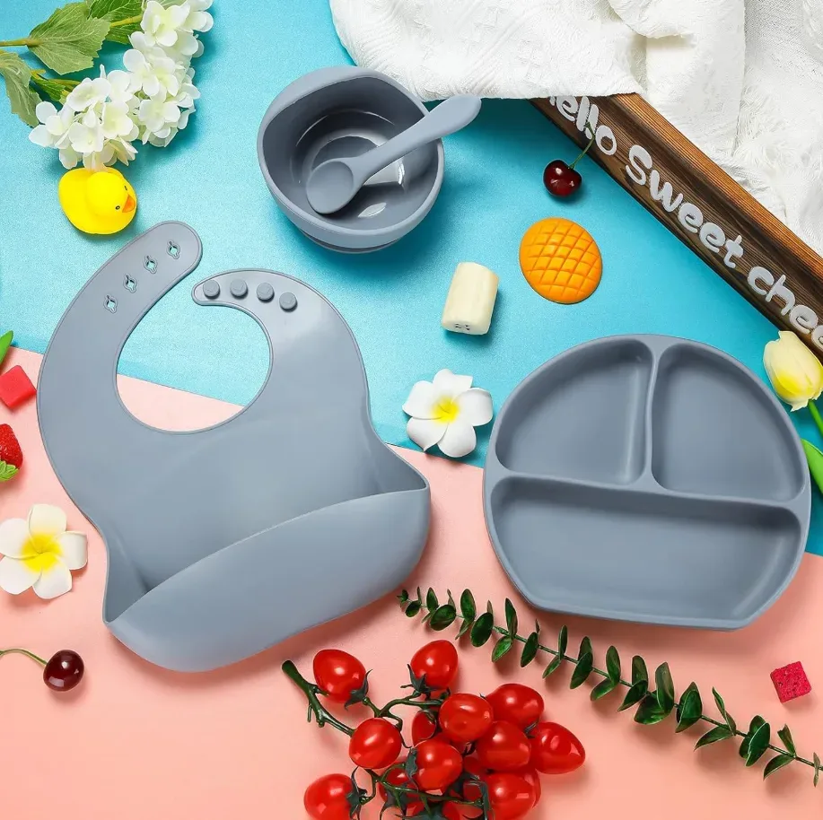 طقم طعام الاطفال أمن BPA FREE - مكون من ٧ قطع