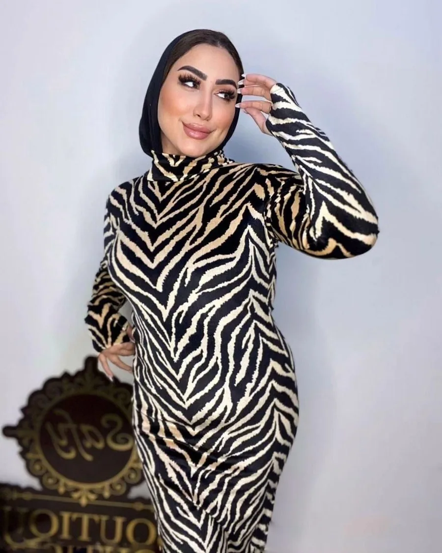 فستان طويل قطيفه (3)